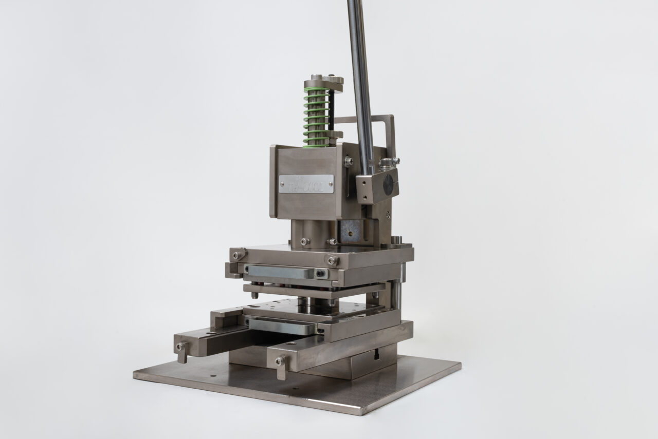 ハンドプレス（打ち抜き）